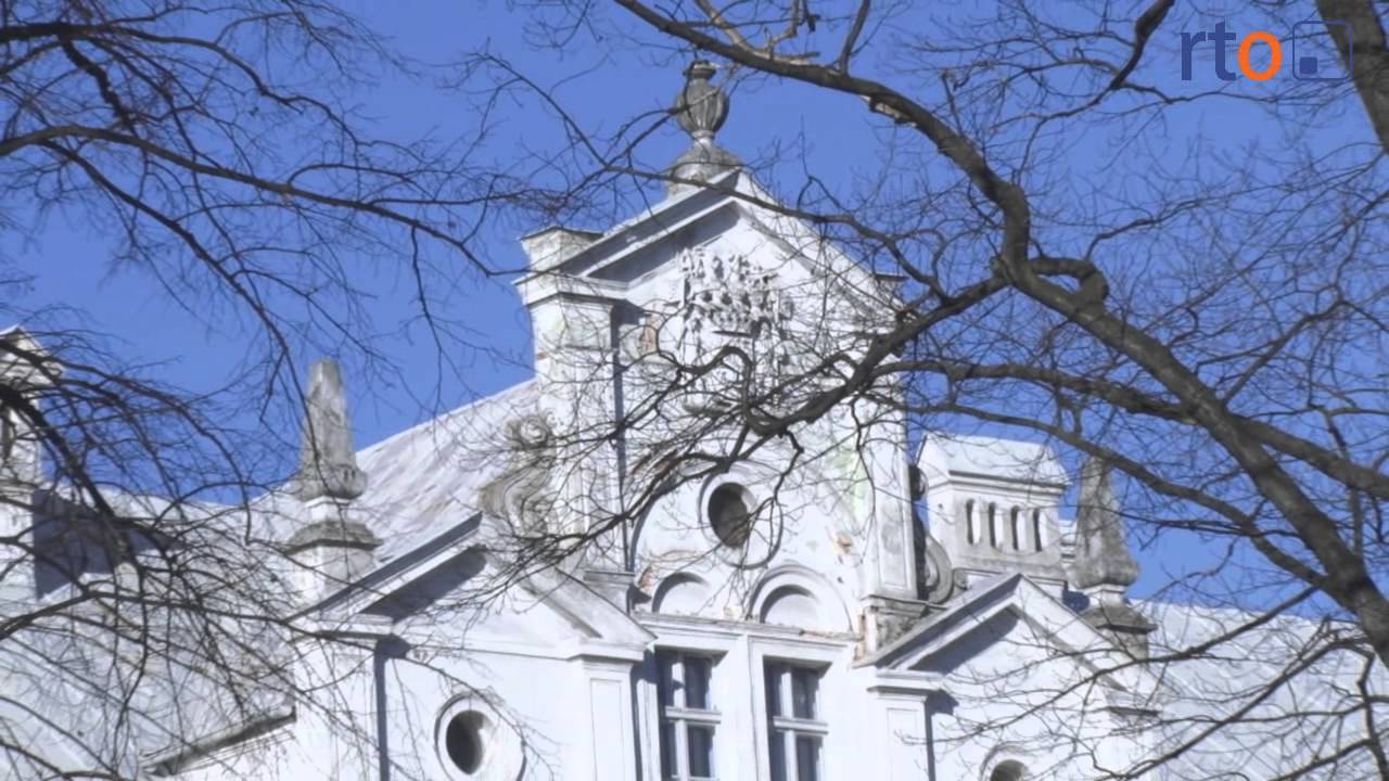 Nowy właściciel pałacu - YouTube