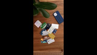 Spigen Universal Card Holder Wallet - محفظة آمنة وصغيرة الحجم ضد السرقة