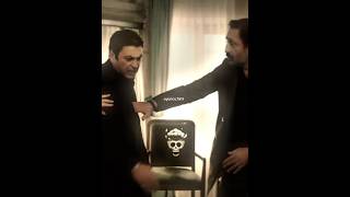 Bi Tane Sandalye Az Geldi Galiba Ona Şehir