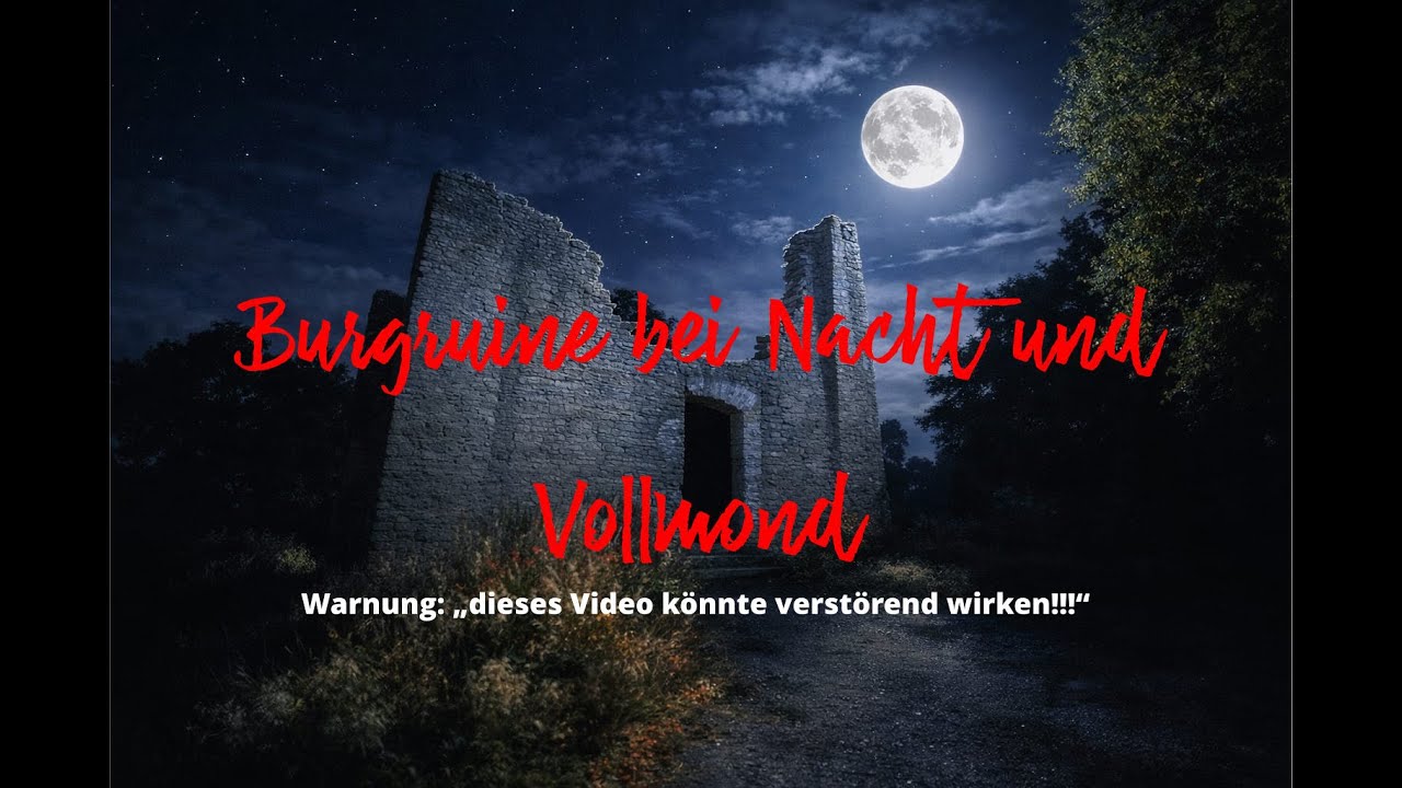 Burgruine  bei Nacht und Vollmond