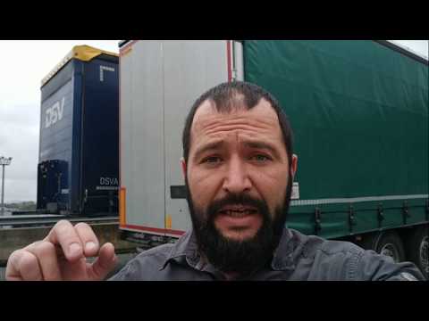 После загрузки/разгрузки, обязательно ставим в транспортное положение подушки на прицепе!