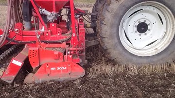 Combi-plus drilling oats into wheat stubble. Light into heavy land.