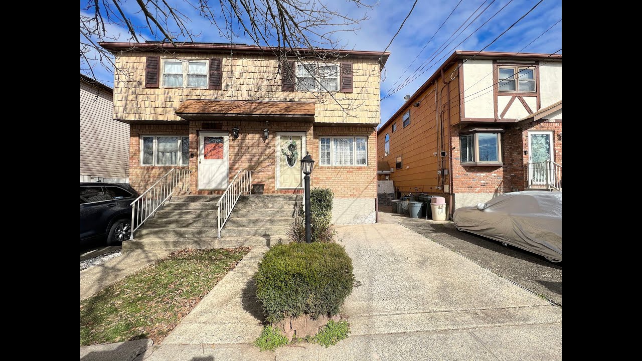 979 Rensselaer Ave, Staten Island, NY 10309 • Frank Esposito (347) 938