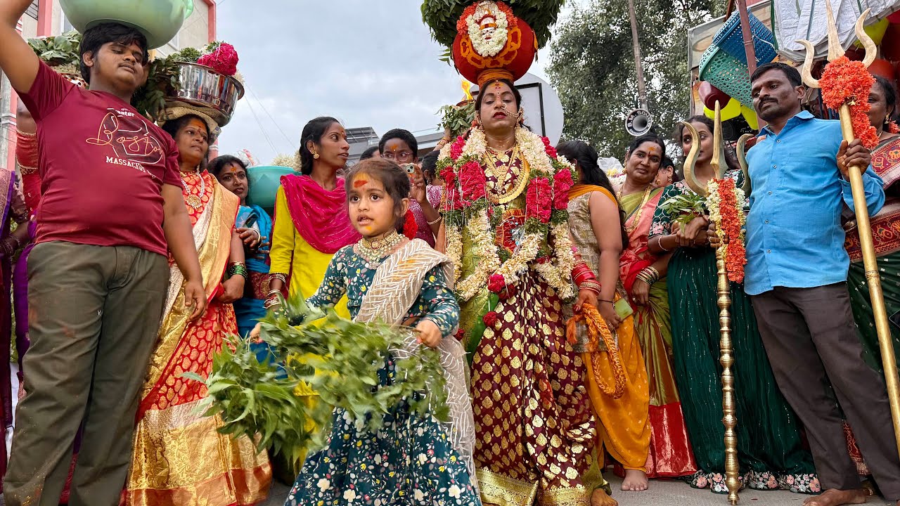 Rakesh Bonam Anna Dance at Hyderabad Bonalu 2025 | Moosapet Yellamma Sigam | Bonalu 2025 Telangana