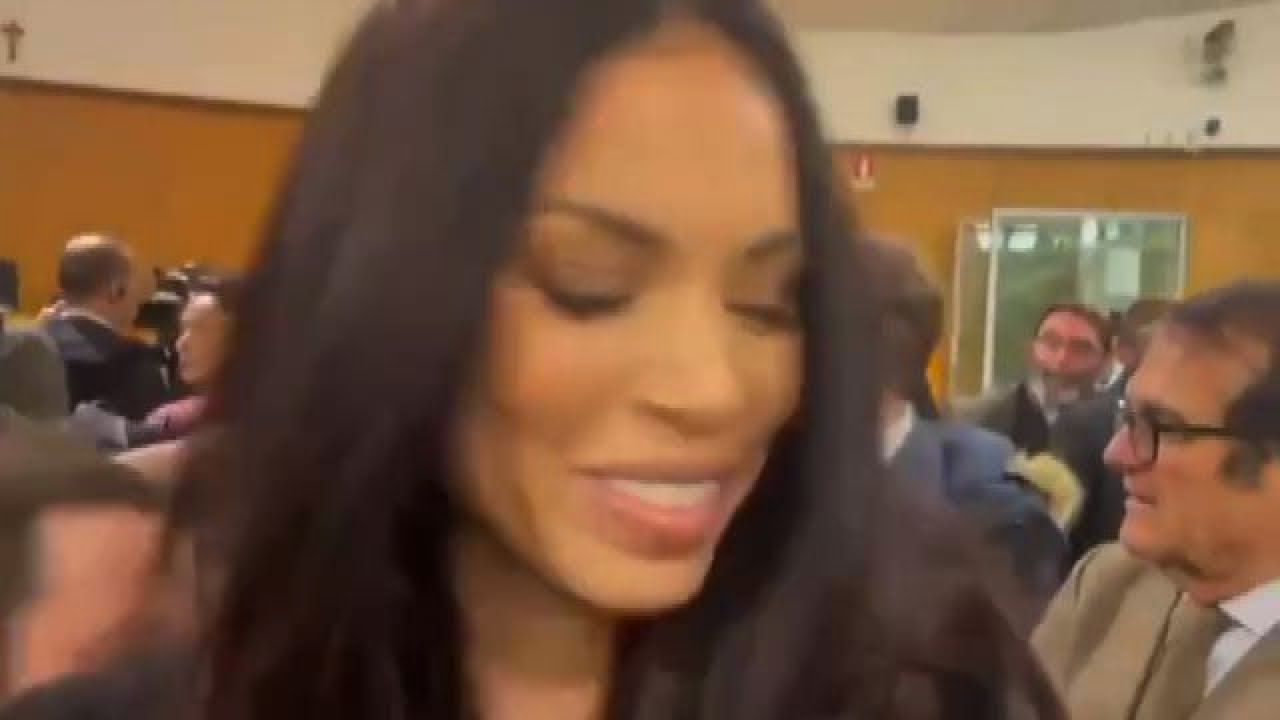 Ruby ter, il sorriso di Karima el Mahroug dopo l'assoluzione