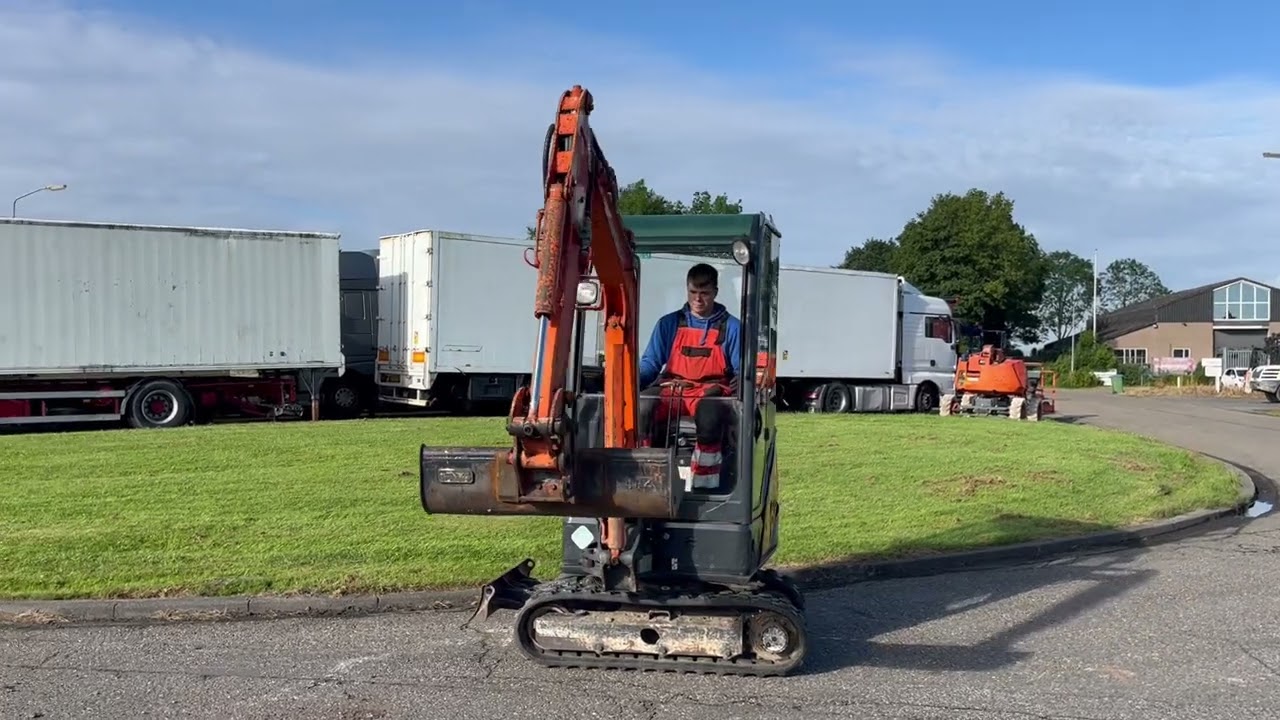 HITACHI ZX16 3 CLR - YouTube