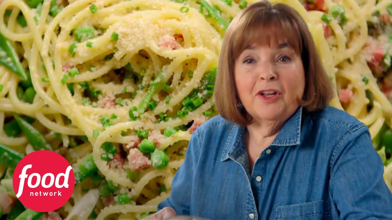 Espaguete a carbonara com legumes | Receitas da Ina: De Volta ao Básico | Food Network Brasil