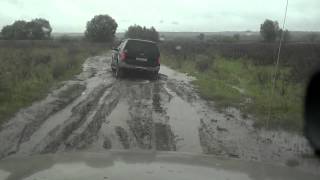 Ford Expedition на бездорожье на Pirelli Scorpion MTR