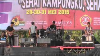 Download Lagu Goyang dumang ( cover ) - Chastury Band MP3