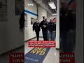 "Happy New Year", il video di Maduro che scherza con gli agenti che lo scortano