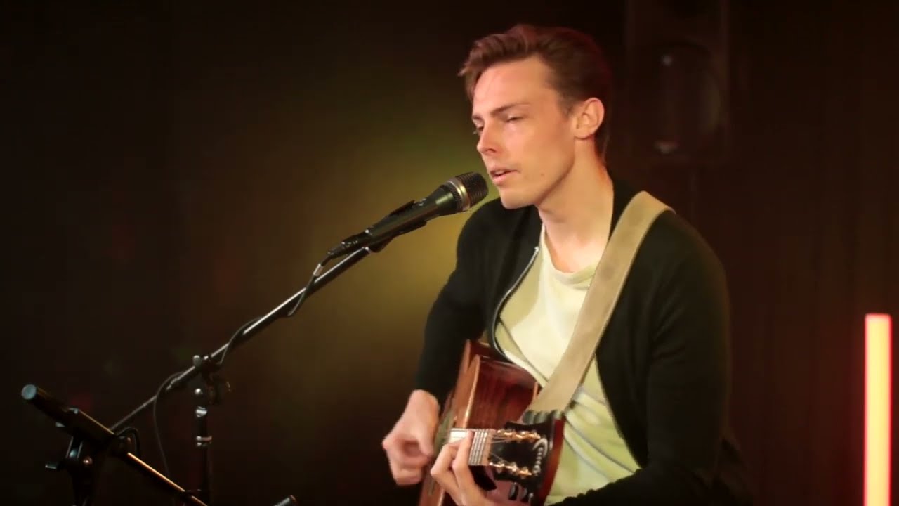 Chromatic Duo | London Surrey Based acoustic duo