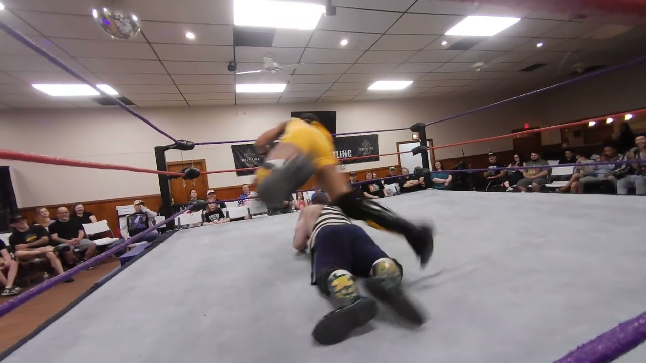 Slam Burglar vs. "Timid" Tamir Gibbs (Highlight Reels 2)