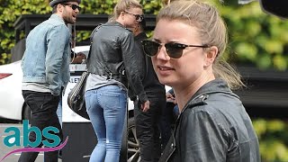Emily VanCamp and fiance Josh Bowman chill out on a casual lunch date | ABS US DAILY NEWS Emily VanCamp and fiance Josh Bowman chill out on a casual lunch date | ABS US DAILY NEWS