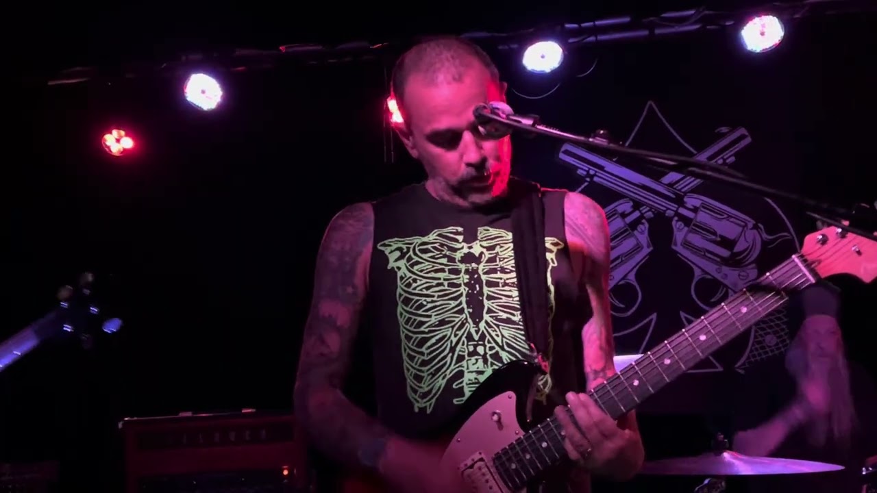 Oxcross Plays 'Penny For A Pound' @ Aces 2025.11.15