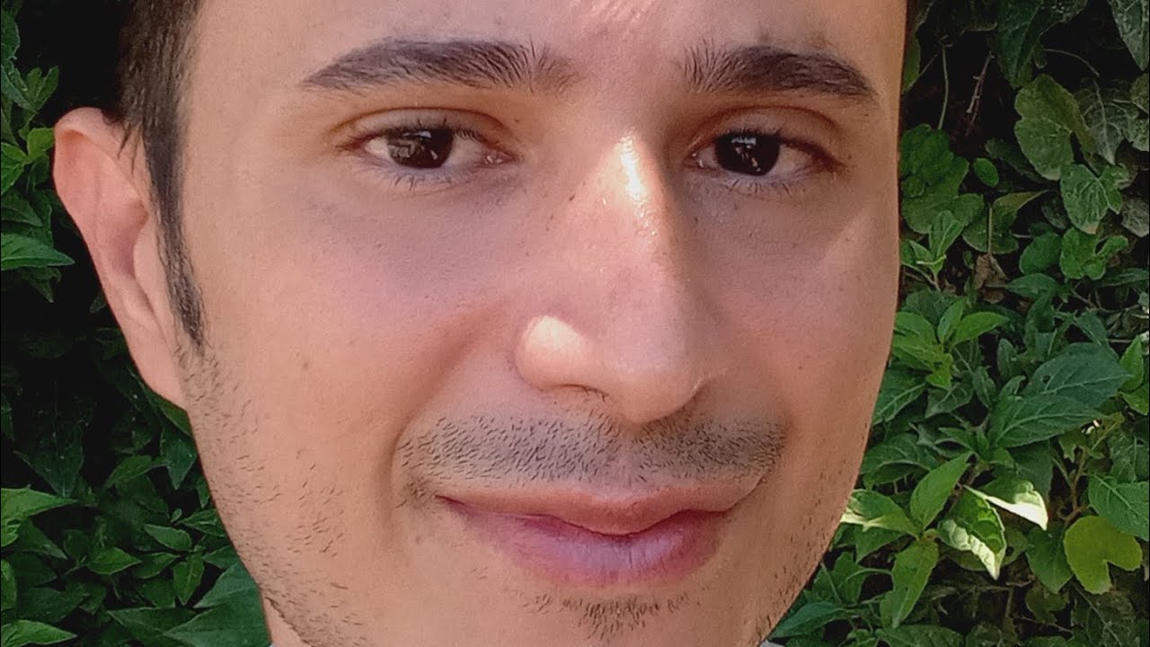 ALGUÉM VAI TE PROCURAR CHORANDO VAI SE POSICIONAR E TE FAZER UMA PROPOSTA SENTE SAUDADES