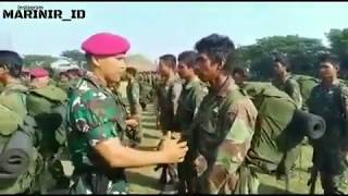 'Penyematan Brevet Komando Marinir dalam Penutupan Pendidikan Komando (Dikko) Marinir 159'