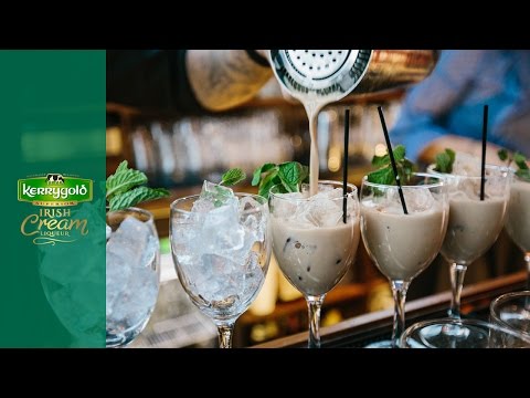 how-to-make-a-gaelic-grasshopper-with-kerrygold-irish-cream-liqueur