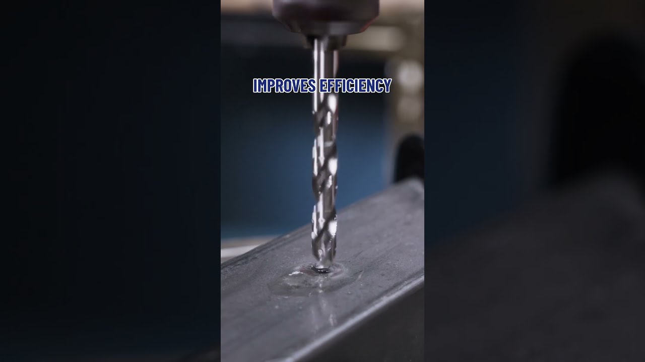 แค่ฉีดสเปรย์ WD-40 Specialist® Cutting Oil ก็สร้างความแตกต่างได้อย่างชัดเจน 