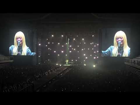 251122 한로로 0 0 자몽살구클럽