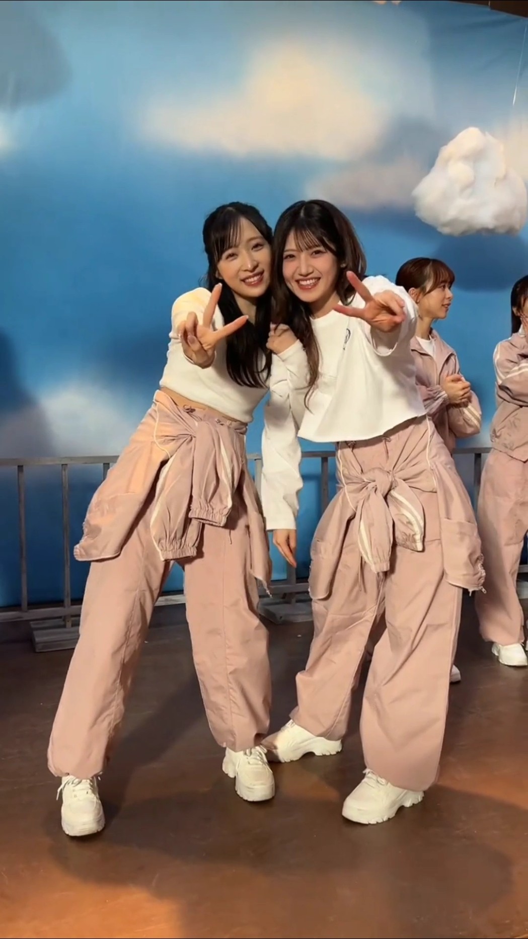AKB48 サイン入り パネル まさかのConfession 小栗有以 村山彩希