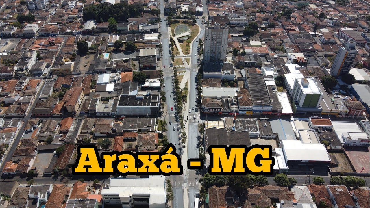 VOANDO COM DRONE POR ARAXÁ MG - SKYLINE