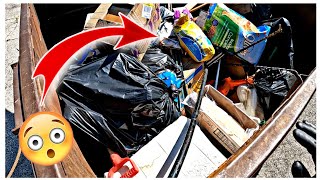 *DUMPSTER DIVING - THE TRASH TRUCK ALMOST BEAT ME TO THIS LOADED DUMPSTER!
