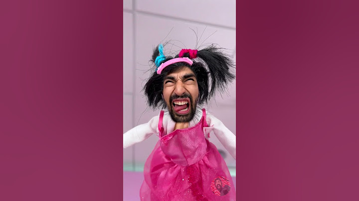 سقطت نسخة صغيرة مني على وجهها في التراب 🤧💩
