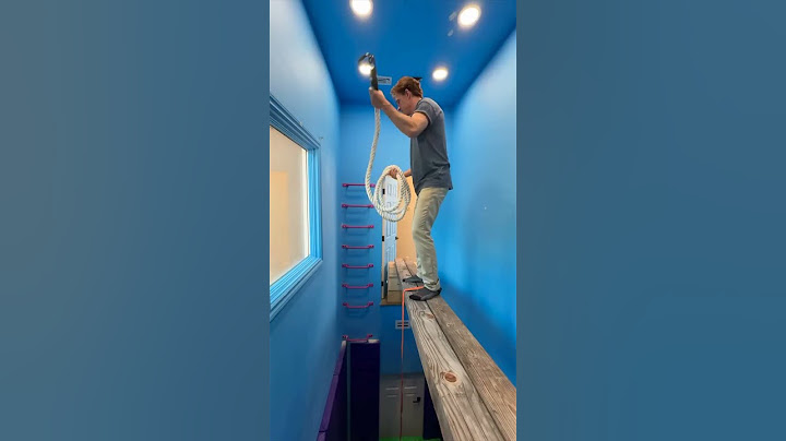 Dad builds "Foam Pit Jump"