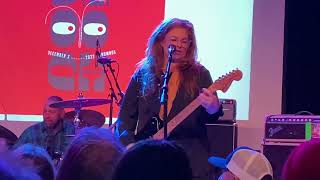 Watch Visqueen Red Blood Blue video