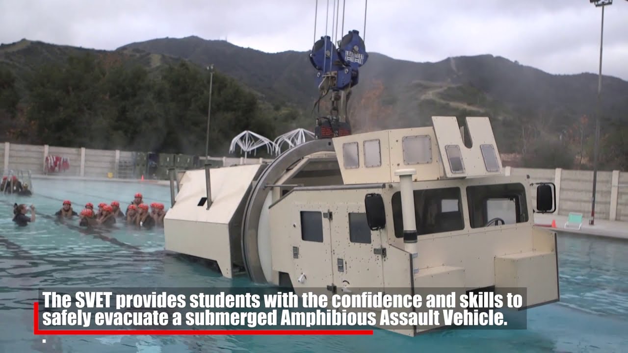 Assault Amphibian School students take a ride