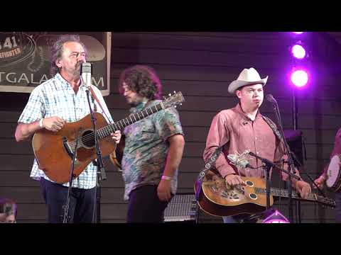 The Dan Tyminski Band - The Boy Who Wouldn't Hoe Corn