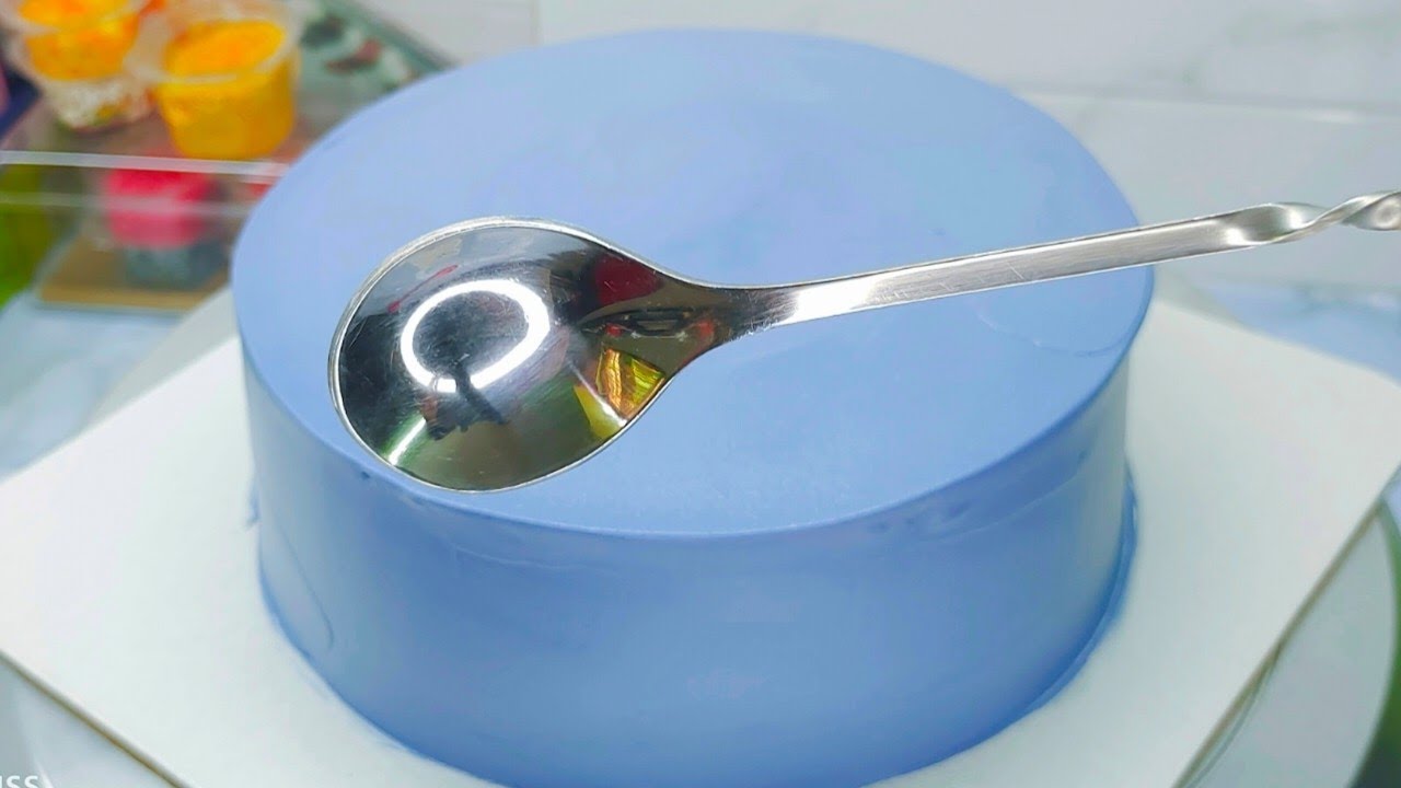 Cake New Tricks For Decoration || Black forest cake decoration || Jasmins Bakes ||Malayalam || Cakes