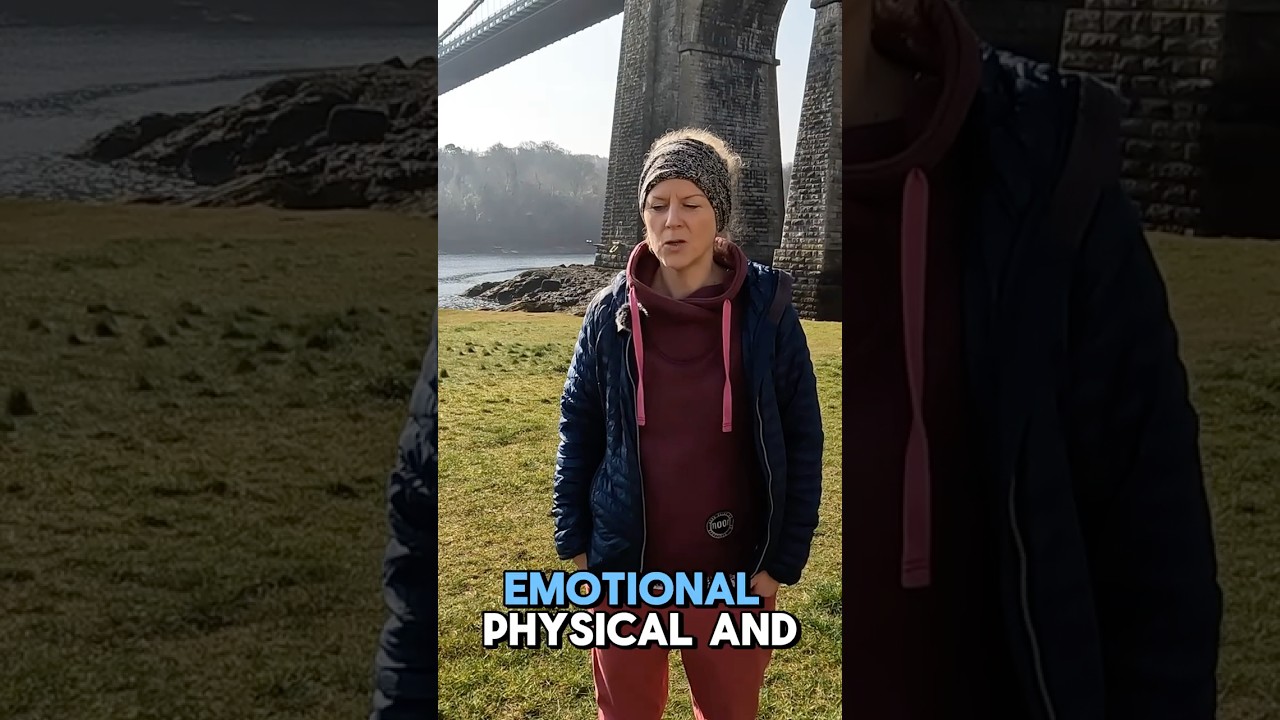 Kate Worthington Giving Some Thoughts About Being a Mum... 🤩