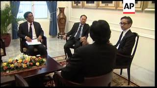 Thailand and Cambodia agree ceasefire after week of border clashes