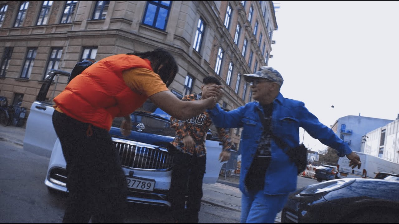 Watch ORIO X BENNY JAMZ - VAKUUM (MUSIC VIDEO) on YouTube Watch ORIO X BENNY JAMZ - VAKUUM (MUSIC VIDEO) on YouTube