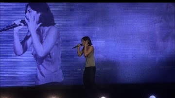 Gracie Abrams performing Where do we go now? - Los  Angeles - September 9, 2024