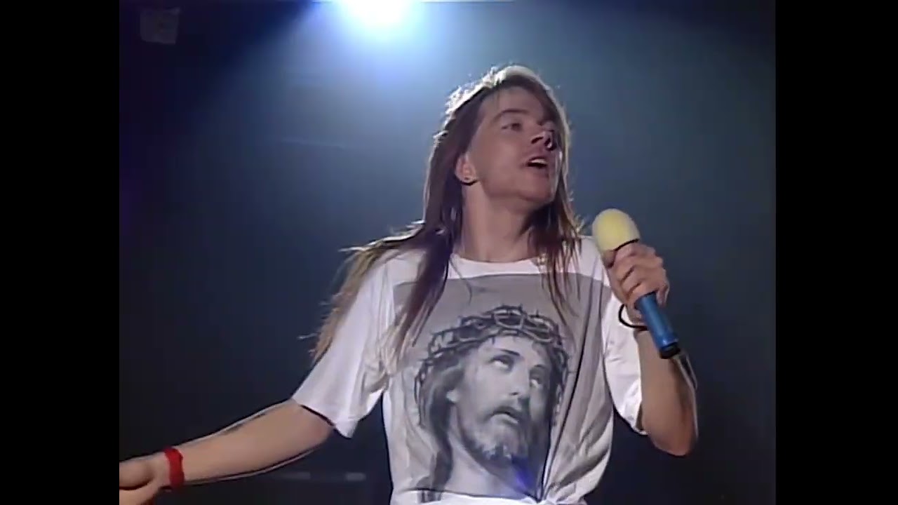 Patience - Guns N' Roses (Live in Tokyo, 1992) - YouTube