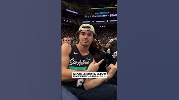 The custom Nicolandria jersey 😍