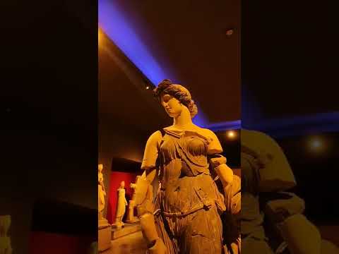 Video: Argeologiese museum (Alanya arkeoloji muzesi) beskrywing en foto's - Turkye: Alanya