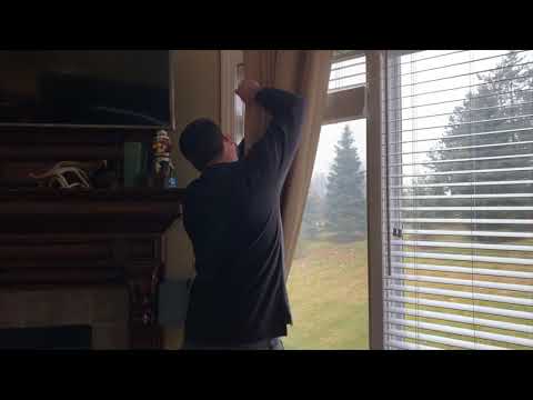 How to fix a stuck window blind