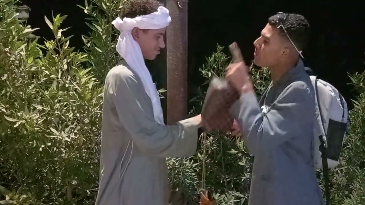 الشرقاوى يعود من إيطاليا بعد غياب طويل ومعه دولارات كثيرة 🇮🇹🤣🤣