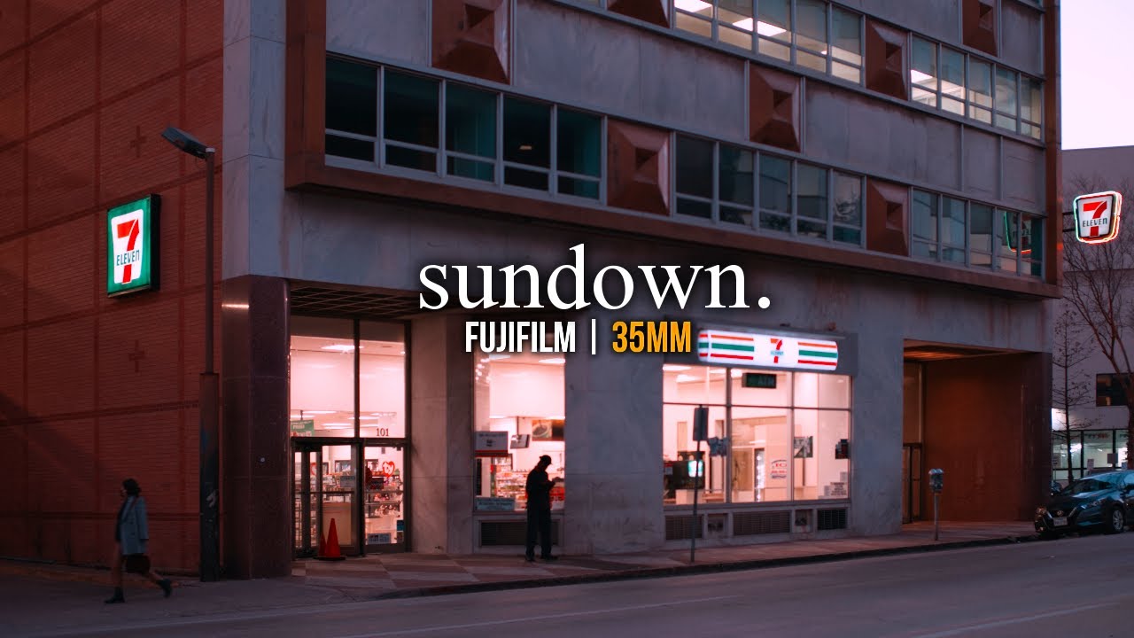 Wide Angle Street Photography POV | Fujifilm X-T4