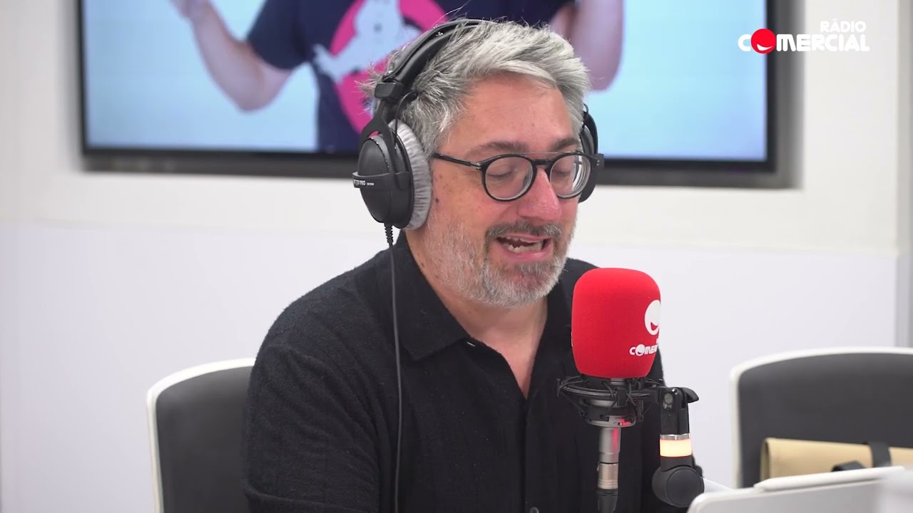 Rádio Comercial | O mistério super misterioso das noites misteriosas - O Homem que Mordeu o Cão