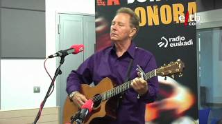 Bob Lind canta &quot;Wearing you&quot; en La Jungla Sonora (Radio Euskadi)