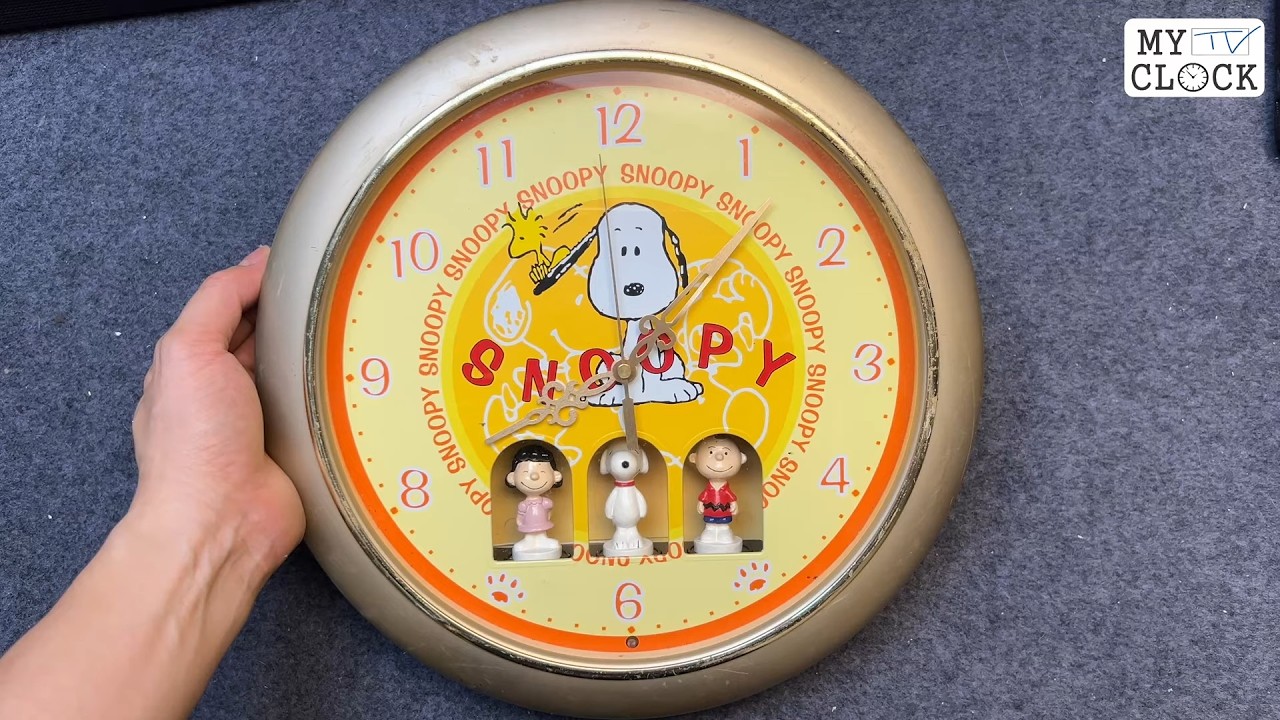 Snoopy Karakuri Wall Clock 33cm | スヌーピー からくり時計