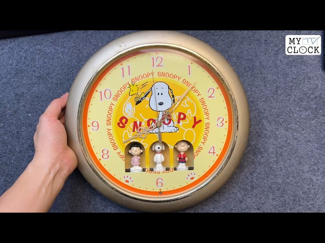 Snoopy Karakuri Wall Clock 33cm | スヌーピー からくり時計
