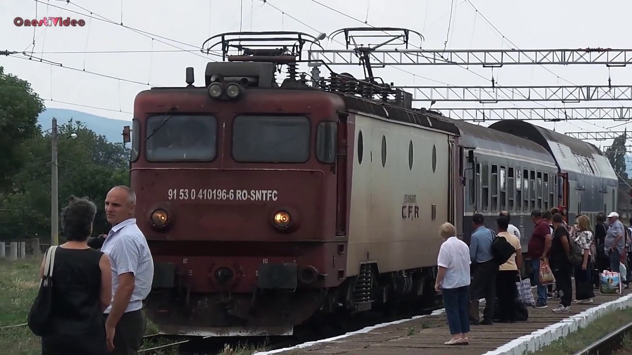 Trenul in gara din Onesti