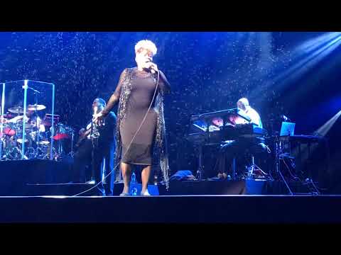 Anita Baker - No one in the world - Live , Montreux 2019