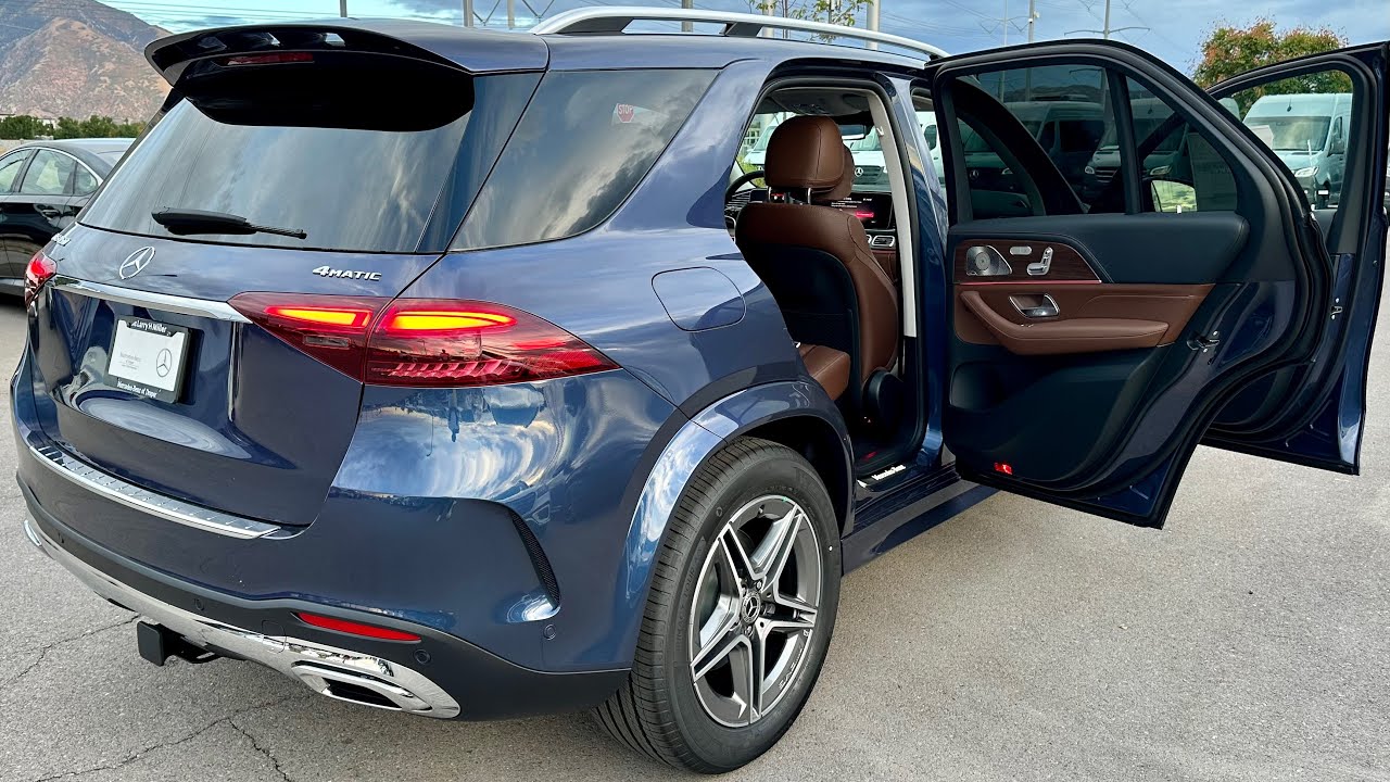 2026 Mercedes GLE 450 4MATIC SUV Test Drive & Review | 3rd-Row Package, Twilight Blue, Interior Tour