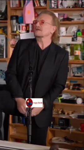 U2-STUCK IN A MOMENT YOU CAN'T GET OUT OF(Lyrics)#shorts